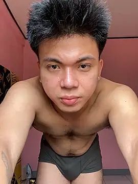 JerichoGutierez online show from May 15, 2026, 2:31 am