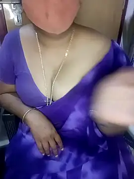 Snapshot of Jessi_25 chatting on February 21, 2026, 6:10 pm Jessi 25 online show from February 21, 2026, 6:10 pm