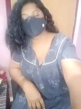 Jessi 25 online show from April 12, 2026, 8:56 pm