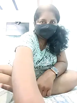 Jessi 25 online show from April 3, 2026, 6:25 pm