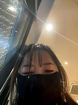 xiao-mo520 online show from November 14, 2025, 11:47 am