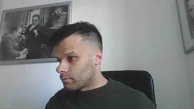 Snapshot of FROCETTO93 chatting on April 3, 2026, 3:07 pm FROCETTO93 online show from April 3, 2026, 3:07 pm