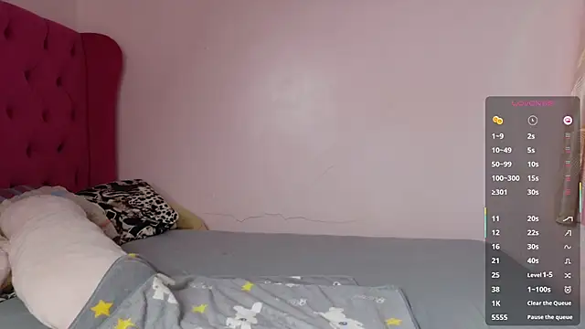 Serenaa rabbit online show from October 1, 2025, 2:38 am