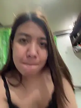 Snapshot of stellahugeX chatting on December 18, 2025, 10:02 pm stellahugeX online show from December 18, 2025, 10:02 pm