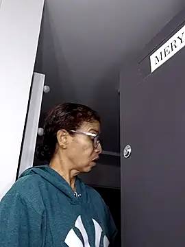 Merybeks online show from March 8, 2026, 11:02 am