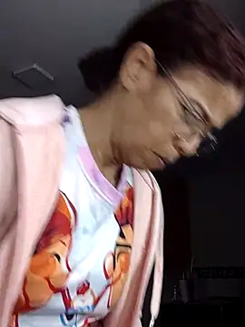 Merybeks online show from April 14, 2026, 9:36 am