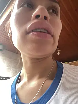 Snapshot of juliana-mancini chatting on November 17, 2025, 7:07 pm juliana-mancini online show from November 17, 2025, 7:07 pm