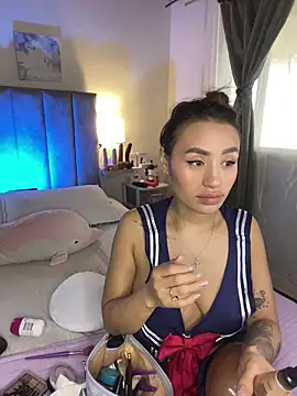 juliana-mancini online show from March 13, 2026, 2:11 pm