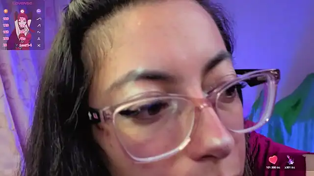 Miranda sexlove  online show from March 22, 2026, 7:04 pm