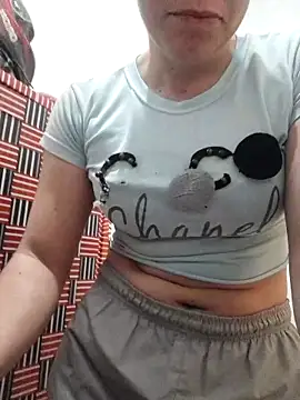 Miranda sexlove  online show from November 22, 2025, 7:13 pm