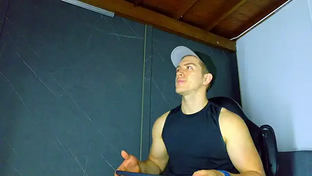 ALANNFERRER online show from January 15, 2026, 10:18 am