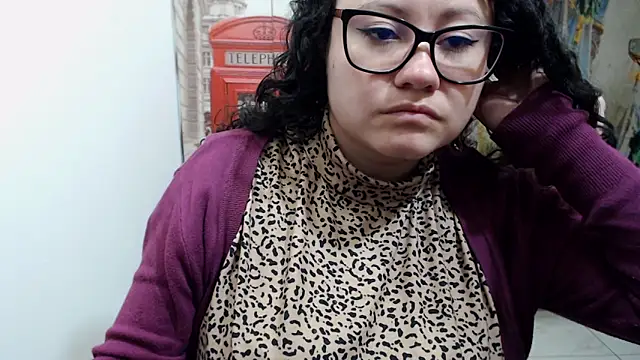 Snapshot of greeneyes_nurse chatting on October 1, 2025, 4:17 am greeneyes nurse online show from October 1, 2025, 4:17 am