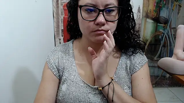 Snapshot of greeneyes_nurse chatting on September 19, 2025, 3:21 am greeneyes nurse online show from September 19, 2025, 3:21 am