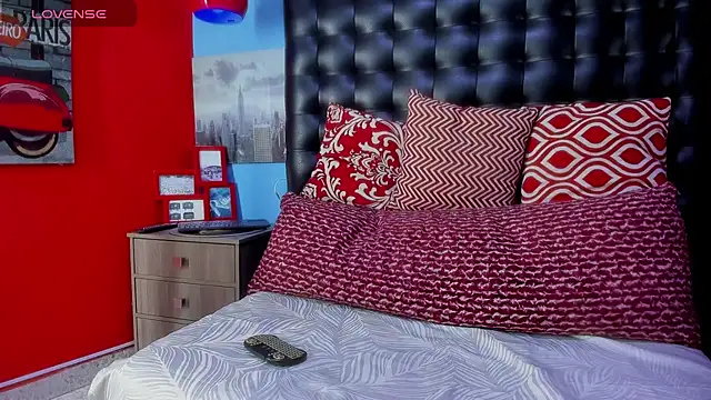 Matteo12  online show from September 9, 2025, 4:38 pm