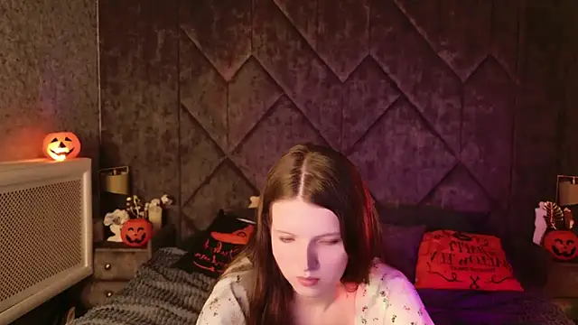 Gaby Essen online show from October 19, 2025, 8:44 pm