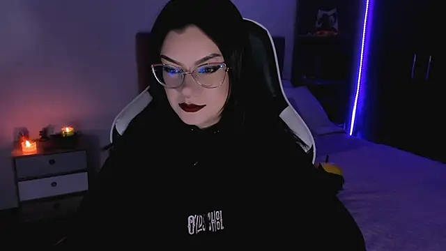 Snapshot of OphelianaRose33 chatting on September 25, 2025, 10:27 pm OphelianaRose33 online show from September 25, 2025, 10:27 pm