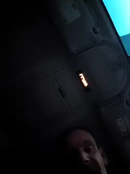 Hungwell1515 online show from February 12, 2026, 11:26 pm