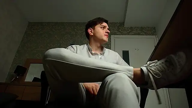 FelixStarkk online show from November 23, 2025, 5:28 am