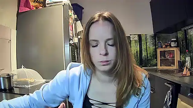 SexyMilf 37 online show from September 30, 2025, 8:15 pm