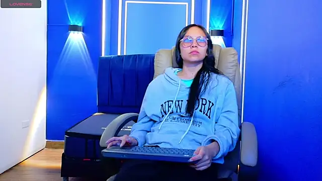 katalina07 1 online show from June 2, 2026, 4:18 pm