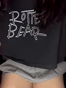 Aixahot3 online show from November 25, 2025, 8:20 pm