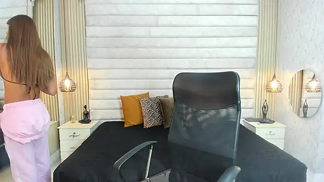 Snapshot of keytinthomson_ chatting on February 23, 2026, 7:14 pm keytinthomson online show from February 23, 2026, 7:14 pm