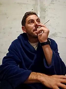 Alex-andru88 online show from October 24, 2025, 3:49 am