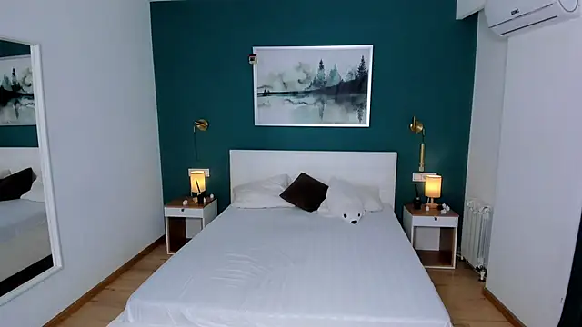 Snapshot of EditaBand chatting on January 31, 2026, 7:23 pm EditaBand online show from January 31, 2026, 7:23 pm