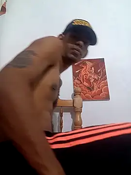 Negritohot2828 online show from October 10, 2025, 2:01 am