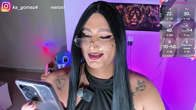 Sweetveronik 44 online show from April 11, 2026, 7:45 am