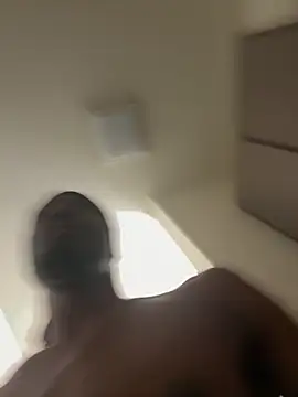 Snapshot of Dolla-Billlz chatting on October 24, 2025, 12:42 am Dolla-Billlz online show from October 24, 2025, 12:42 am