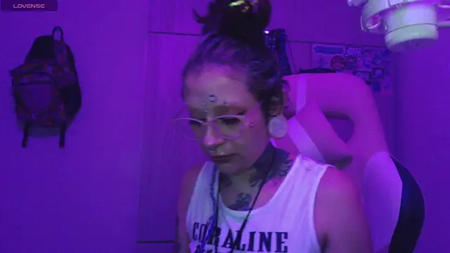 vainilla doll online show from March 21, 2026, 1:07 am