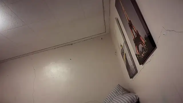 sabrina cutieee69 online show from November 9, 2025, 5:44 am