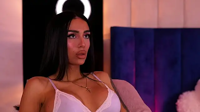 KimNatty online show from November 26, 2025, 2:50 pm