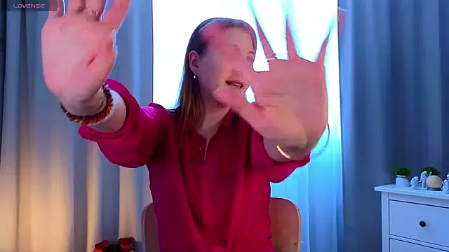 LorettaGladman online show from March 17, 2026, 5:32 am