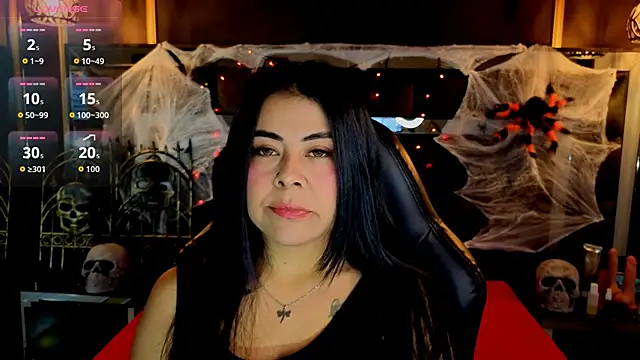 Aniajoness  online show from October 15, 2025, 4:00 am