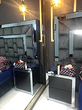 Snapshot of Aniajoness_ chatting on November 22, 2025, 4:11 am Aniajoness online show from November 22, 2025, 4:11 am