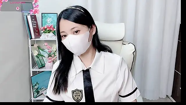 phuongnhi  online show from June 29, 2026, 11:54 am