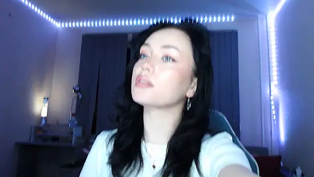 Snapshot of cutefrendlyuser chatting on April 13, 2026, 6:45 pm cutefrendlyuser online show from April 13, 2026, 6:45 pm