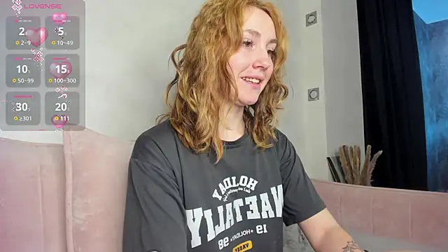 Luna G0ld online show from November 16, 2025, 12:15 am