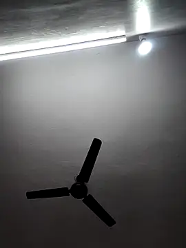 Tamil-Meenu12 online show from October 26, 2025, 5:52 am