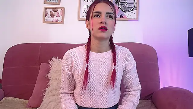 Karina2Smith online show from October 7, 2025, 11:33 am