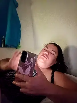 yaneth  online show from October 11, 2025, 10:38 am