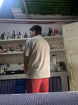 HOMBRESUPERHOT online show from March 14, 2026, 4:02 pm