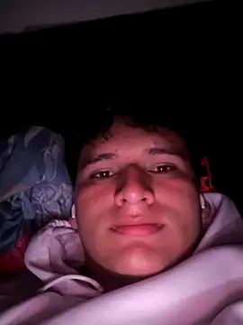 HOMBRESUPERHOT online show from February 16, 2026, 6:01 am