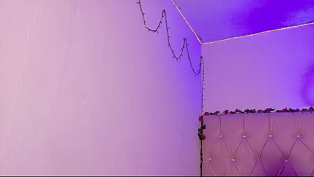 manumeow1 online show from February 19, 2026, 10:29 pm