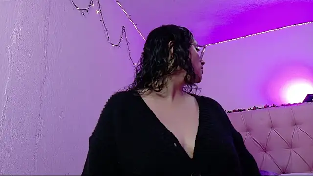 manumeow1 online show from February 14, 2026, 10:21 pm