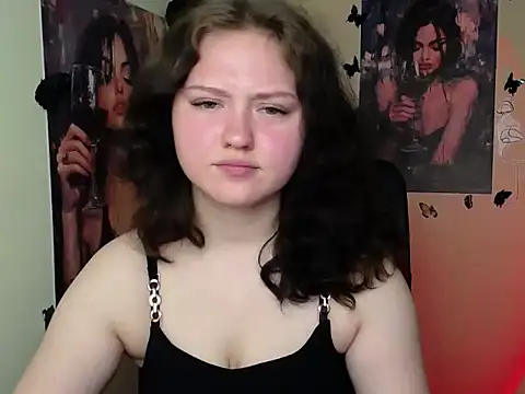LadyAlice  online show from May 16, 2026, 6:56 am
