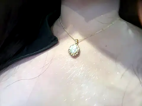 Joan1331  online show from September 14, 2025, 8:48 am