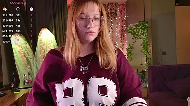 Morvelyn online show from February 23, 2026, 8:09 pm